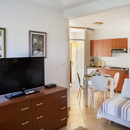 Okruk Apartment